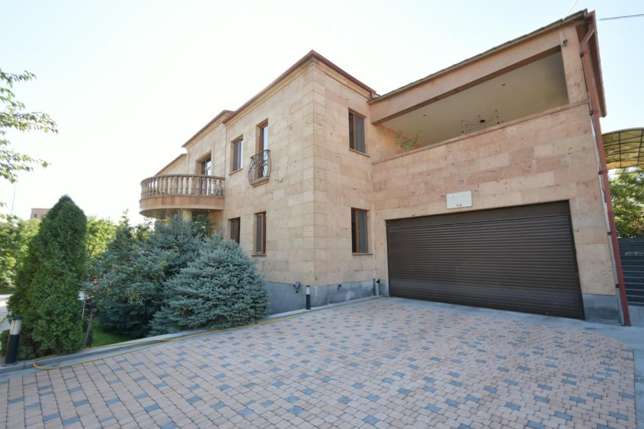 Villa In Nork Yerevan Exterior photo