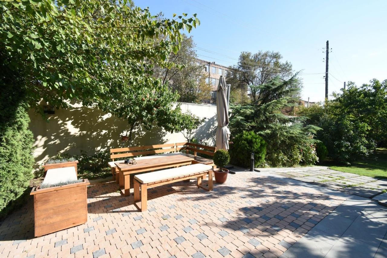 Villa In Nork Yerevan Exterior photo