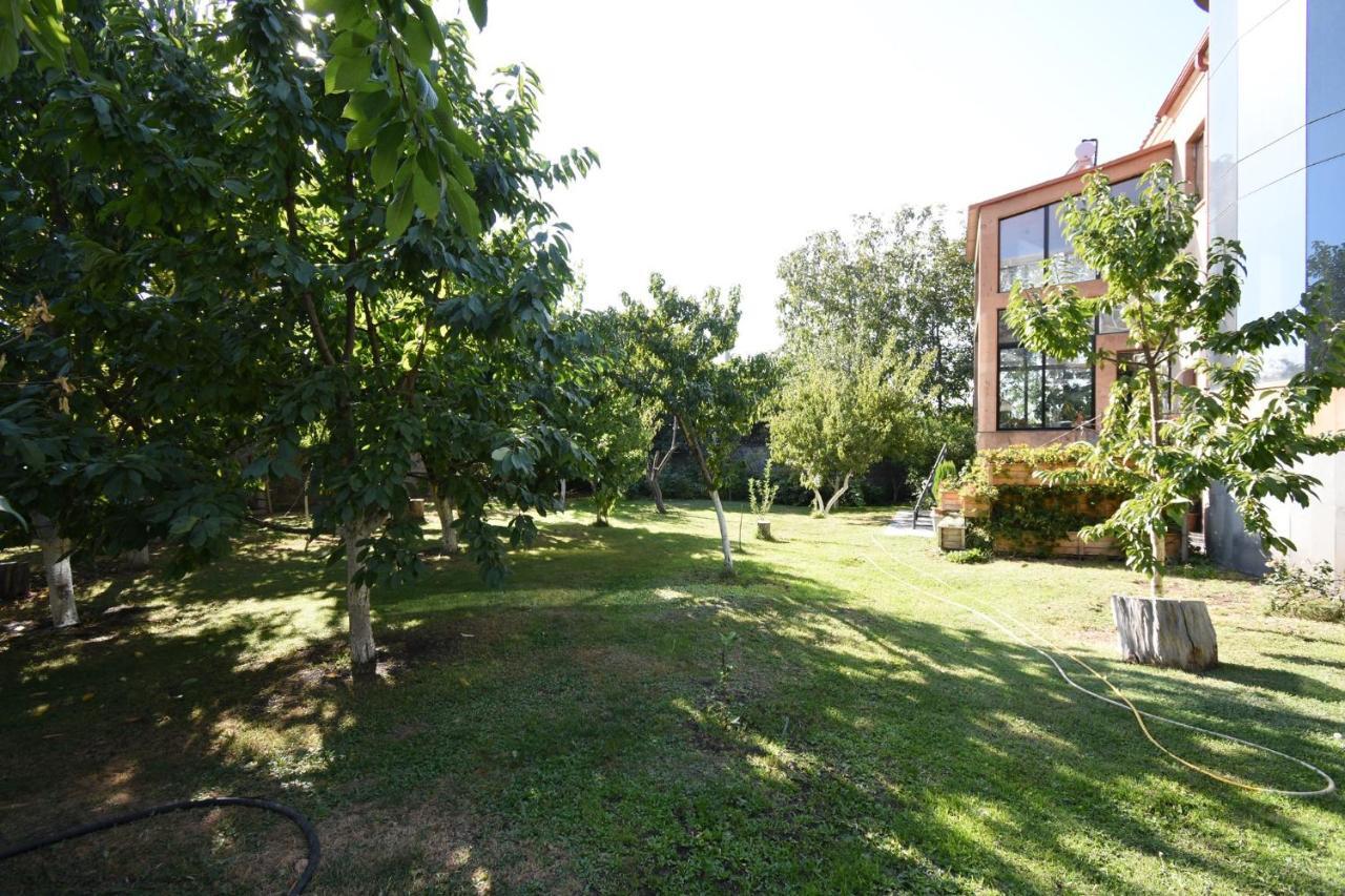Villa In Nork Yerevan Exterior photo