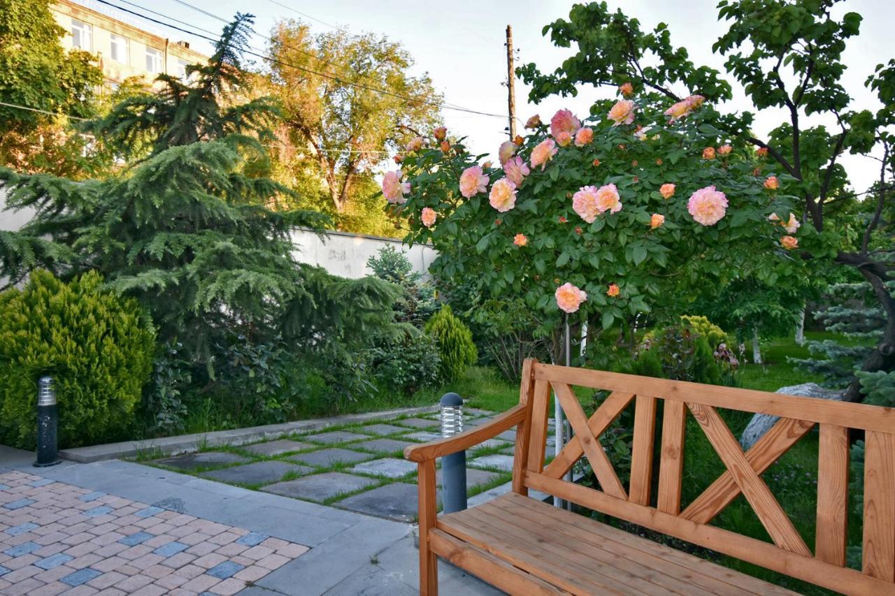 Villa In Nork Yerevan Exterior photo