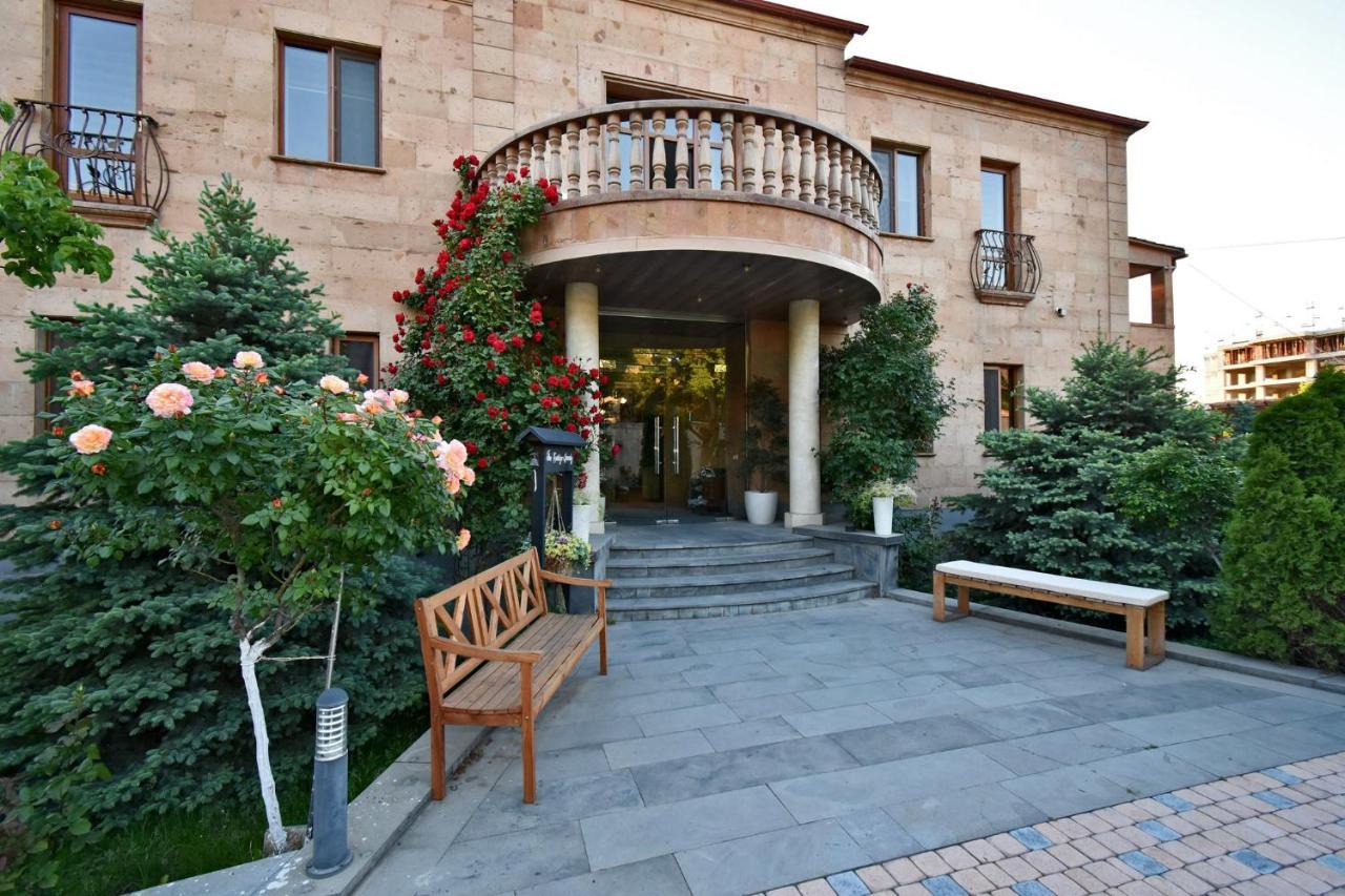 Villa In Nork Yerevan Exterior photo
