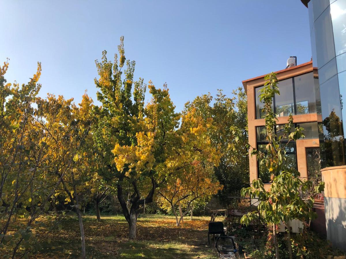 Villa In Nork Yerevan Exterior photo